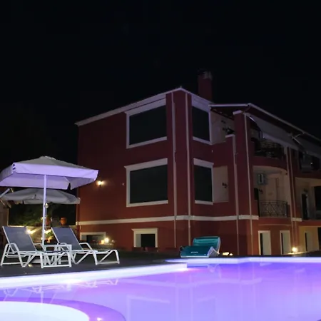 Mari Anna Villa Áfra